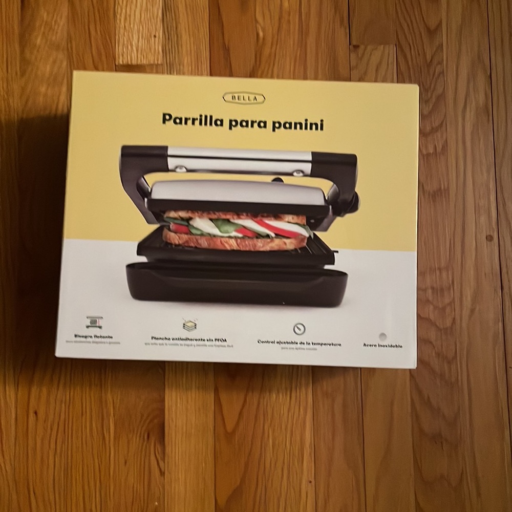 Bella Panini Grill, stainless steel, floating Hinge.